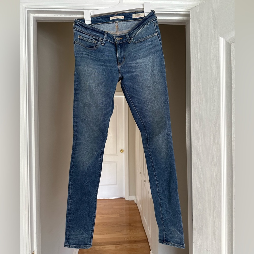 Levi 711 Skinny Women’s Jeans - Size 27